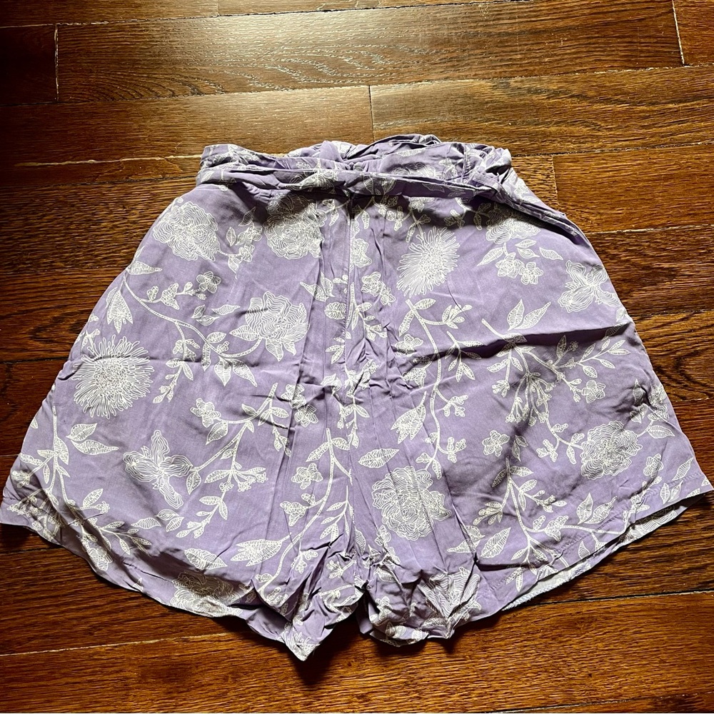 INDIKAH Floral Short